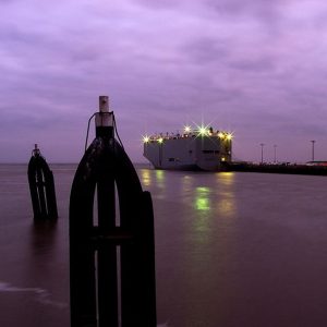 Außenhafen in der Dämmerung